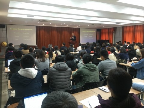 复旦大学公共卫生学院接待哈佛大学公共卫生学院流行病学系来访调研